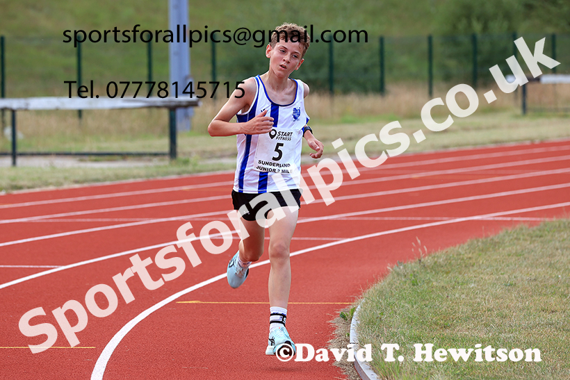 The 2025 Sunderland Junior 2 mile, Silksworth, Sunderland. Photo: David T. Hewitson/Sports for All Pics